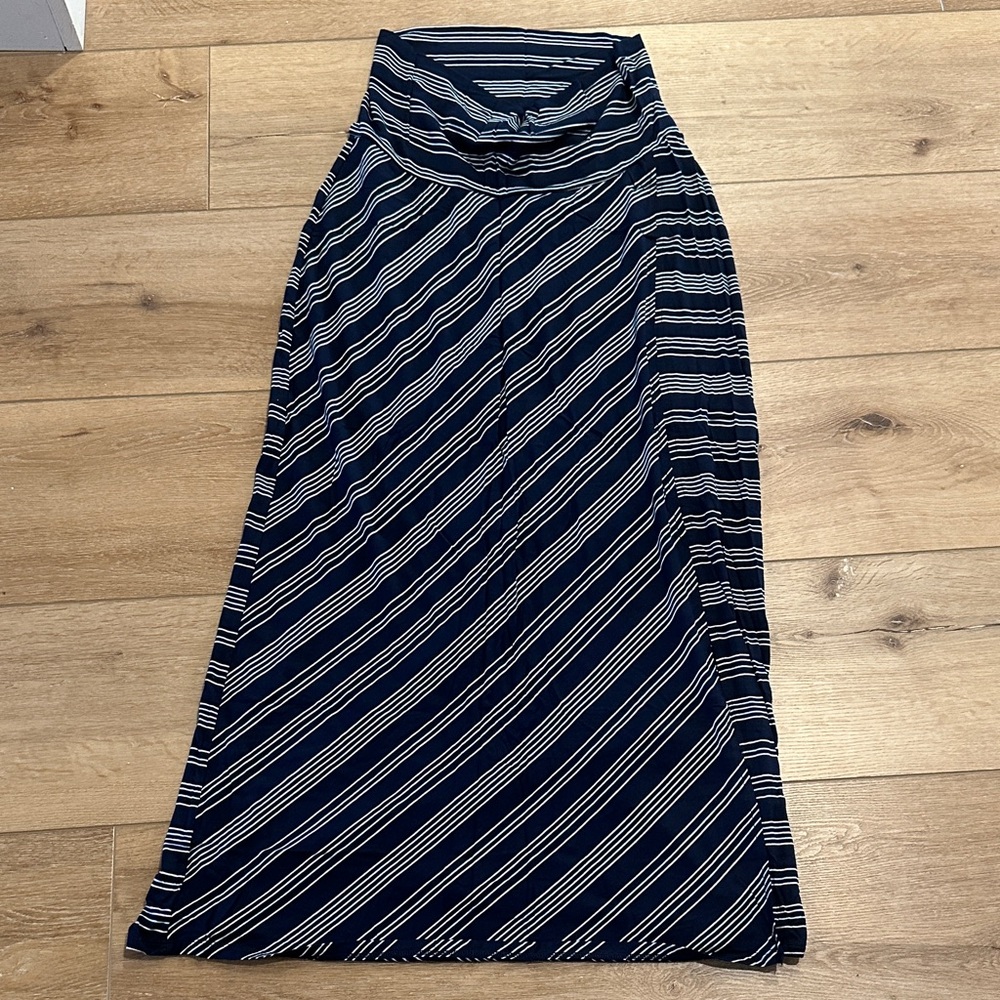 Motherhood Maternity Navy and White Diagonal Stripe Maxi Skirt